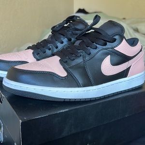 Air Jordan 1 low “Crimson Tint”